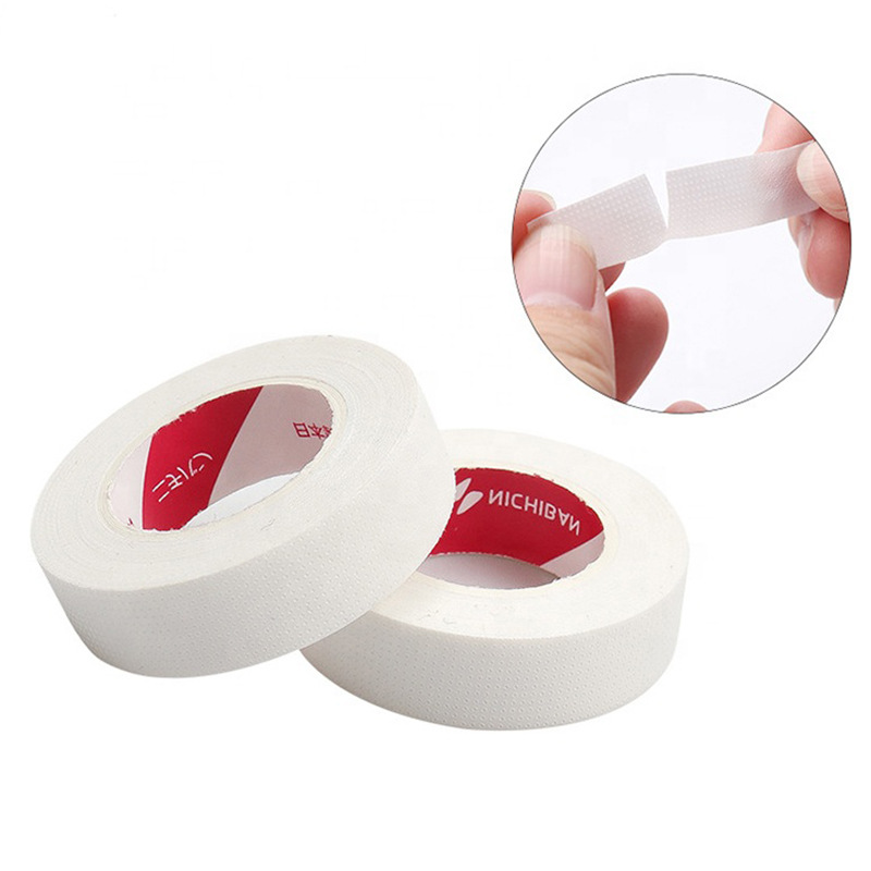 Eyelash Extension Eye Mask - まつげエクステ用絶縁テープ、アイパッドの下に糸くずの出ない、通気性のある不織布紙パッチ、日本、1ロール